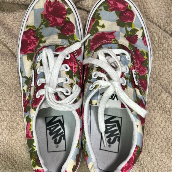 Vans 721357 Roses On Blue Checkered Pattern Sk8 Shoe Off The Wall Size 6.5 - Picture 4 of 10